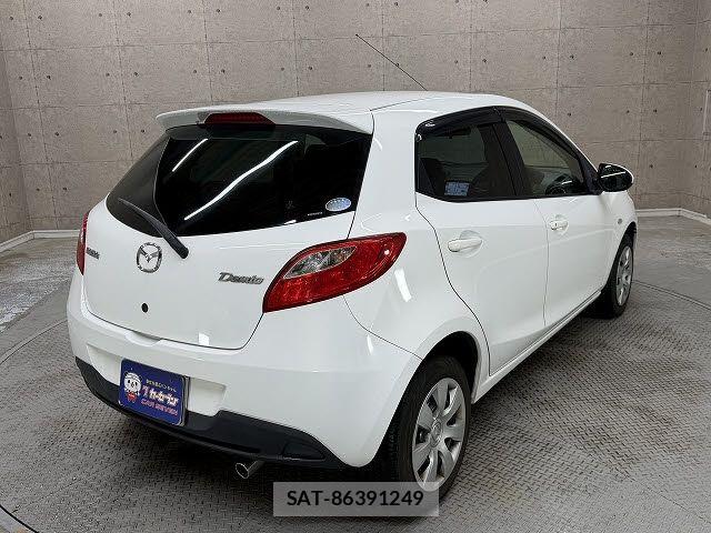 Mazda DEMIO 2013-07 7876187-3
