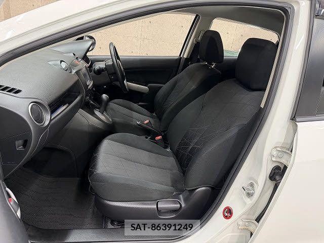 Mazda DEMIO 2013-07 7876187-7