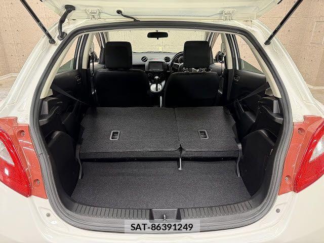 Mazda DEMIO 2013-07 7876187-8