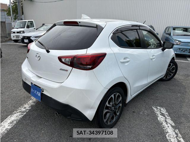 Mazda DEMIO 2016-04 7876184-2
