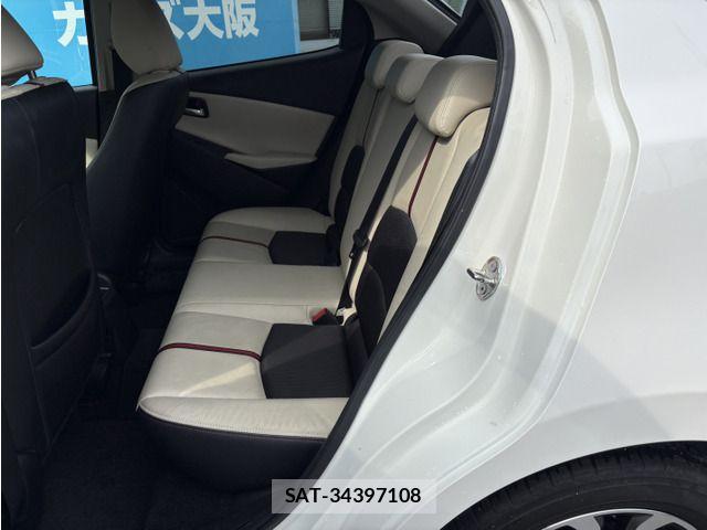 Mazda DEMIO 2016-04 7876184-4