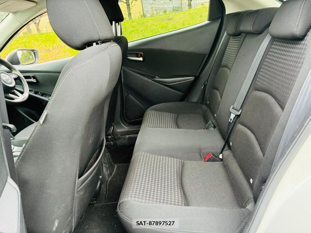 Mazda DEMIO 2019-05 7607391-9