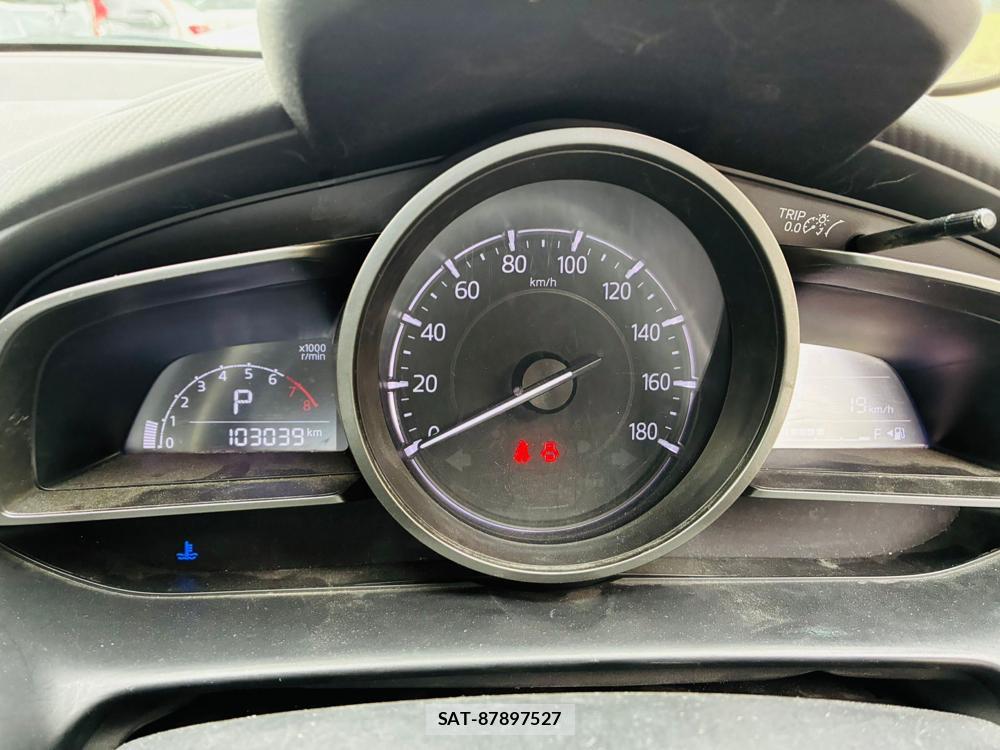 Mazda DEMIO 2019-05 7607391-15