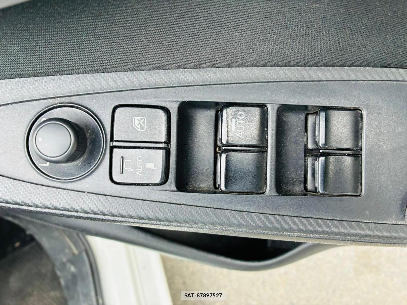 Mazda DEMIO 2019-05 7607391-21