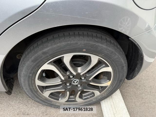 Mazda DEMIO 2015-11 7902538-10