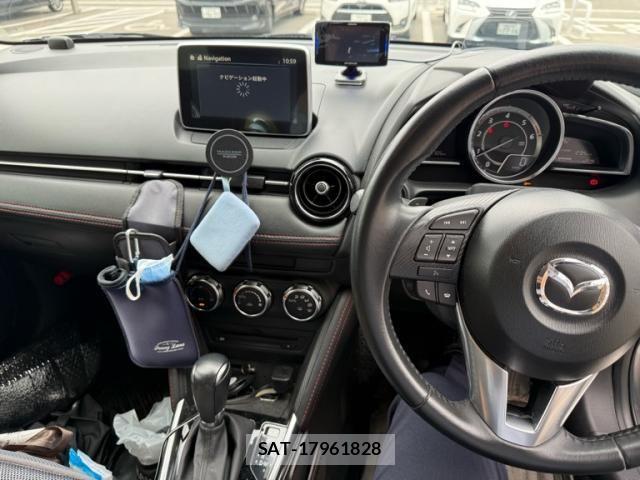 Mazda DEMIO 2015-11 7902538-18