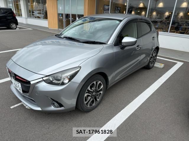 Mazda DEMIO 2015-11 7902538-1