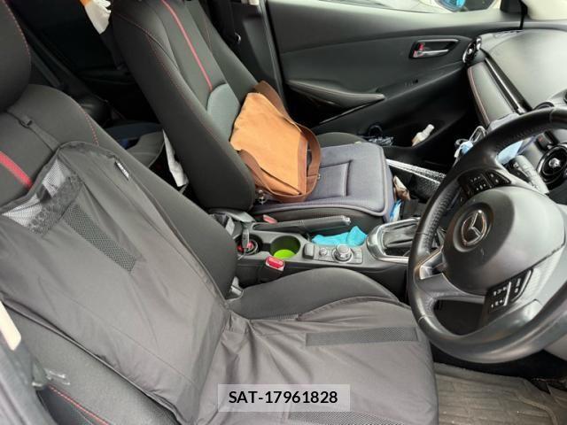 Mazda DEMIO 2015-11 7902538-20