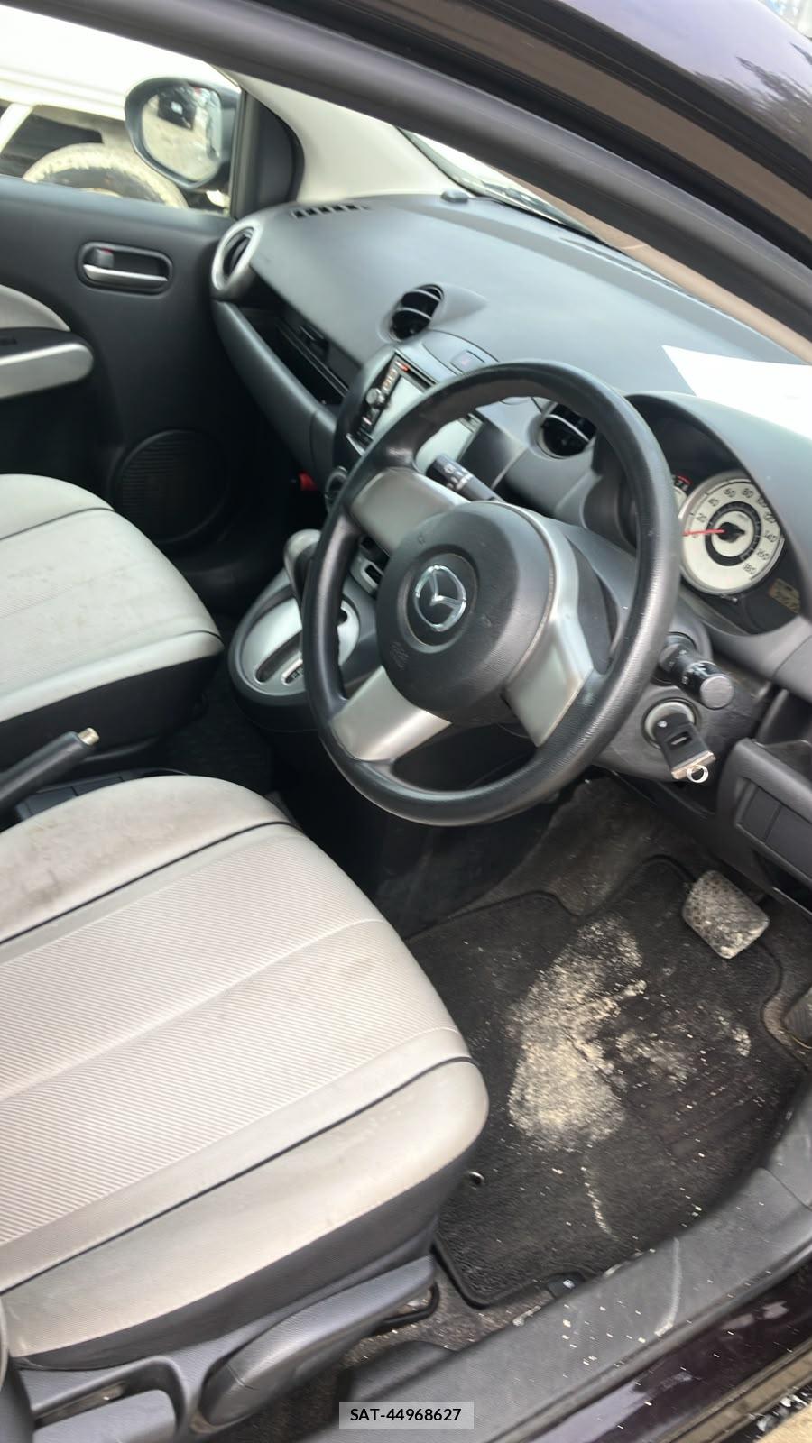 Mazda DEMIO 2011-06 7741778-11
