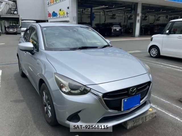 Mazda DEMIO 2017-10 7961247-0