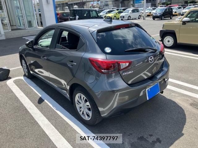 Mazda DEMIO 2017-07 7961252-3