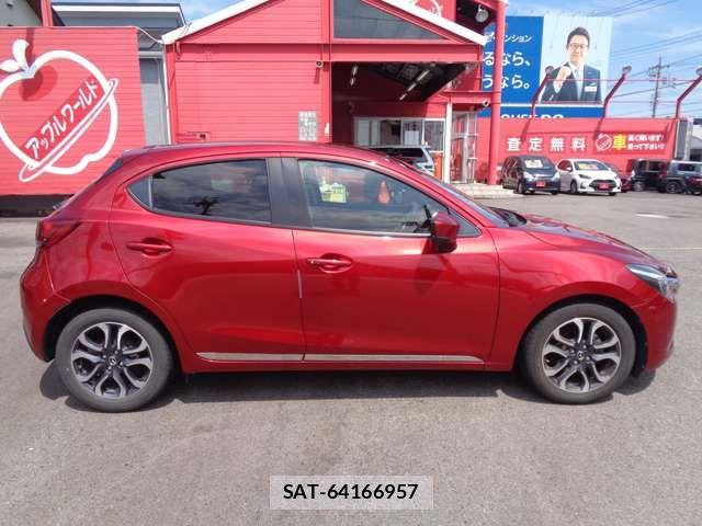 Mazda DEMIO 2018-02 7961246-3
