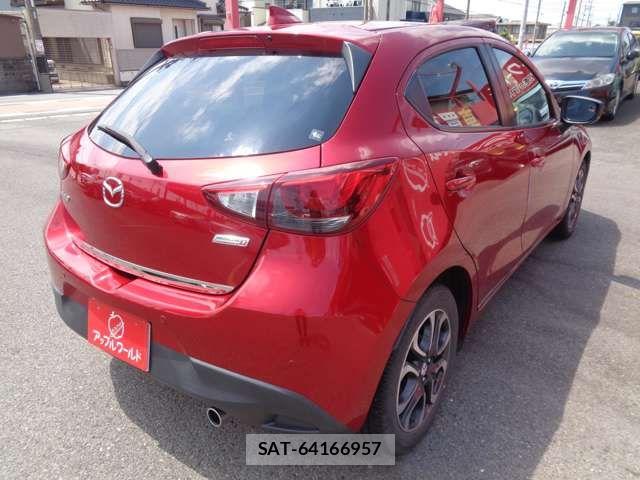 Mazda DEMIO 2018-02 7961246-5