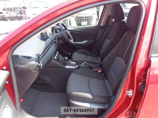 Mazda DEMIO 2018-02 7961246-8