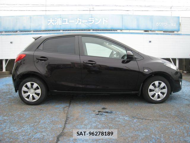Mazda DEMIO 2013-07 7961248-12