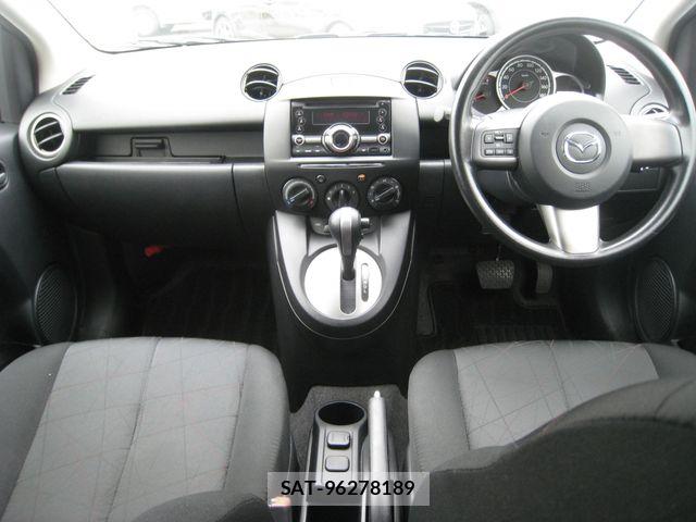 Mazda DEMIO 2013-07 7961248-16