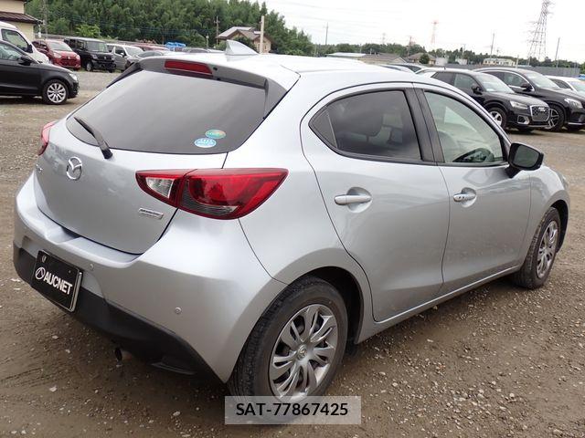 Mazda DEMIO 2018-06 7961243-6
