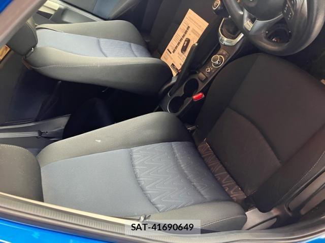 Mazda DEMIO 2015-11 7979081-11