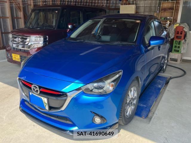 Mazda DEMIO 2015-11 7979081-2