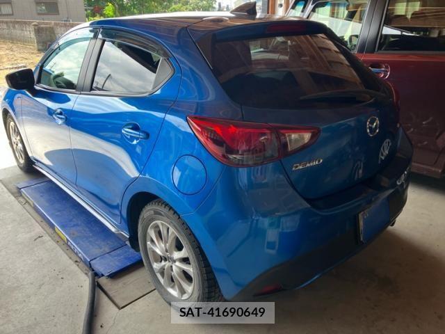 Mazda DEMIO 2015-11 7979081-5