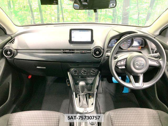 Mazda DEMIO 2017-04 7979078-1