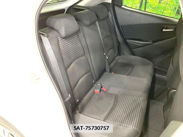 Mazda DEMIO 2017-04 7979078-8