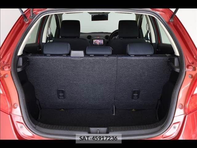 Mazda DEMIO 2014-01 7979082-18