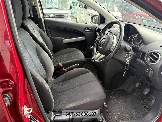 Mazda DEMIO 2012-03 7979083-17
