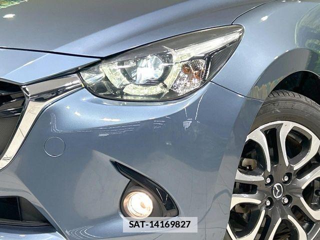 Mazda DEMIO 2015-11 7979074-11