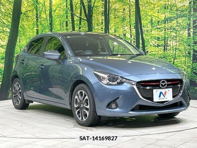 Mazda DEMIO 2015-11 7979074-15