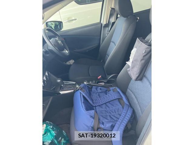 Mazda DEMIO 2014-11 8035302-11