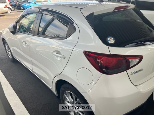 Mazda DEMIO 2014-11 8035302-4