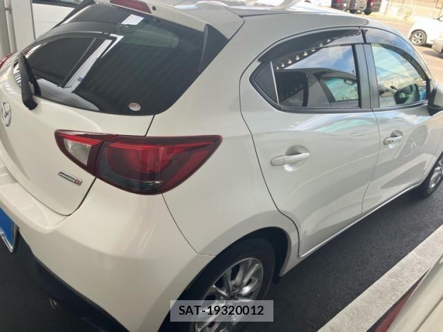 Mazda DEMIO 2014-11 8035302-5