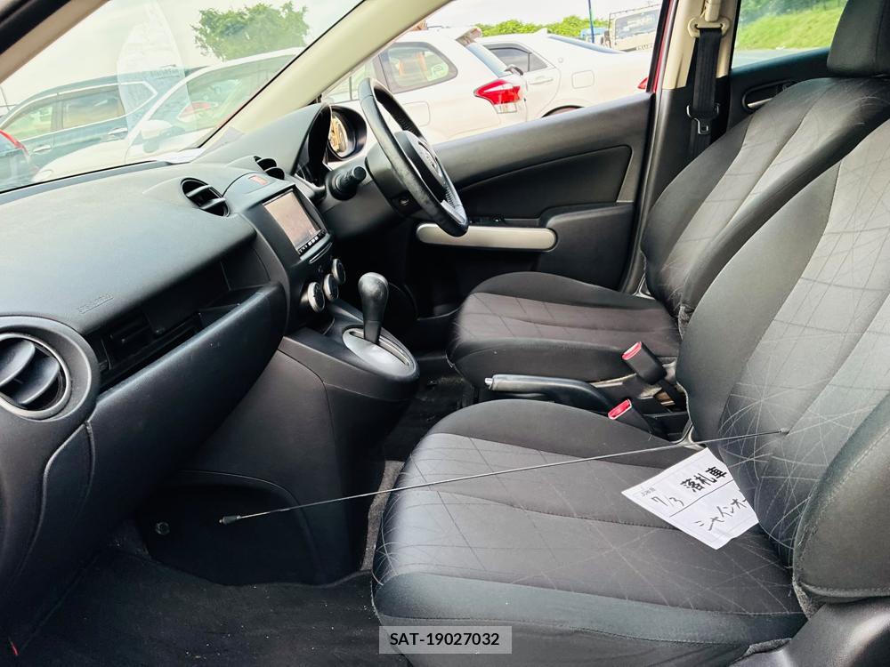 Mazda DEMIO 2013-05 7741749-10