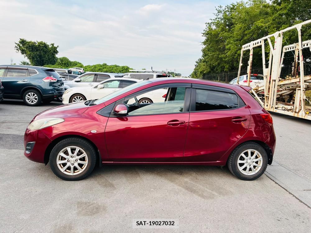 Mazda DEMIO 2013-05 7741749-1