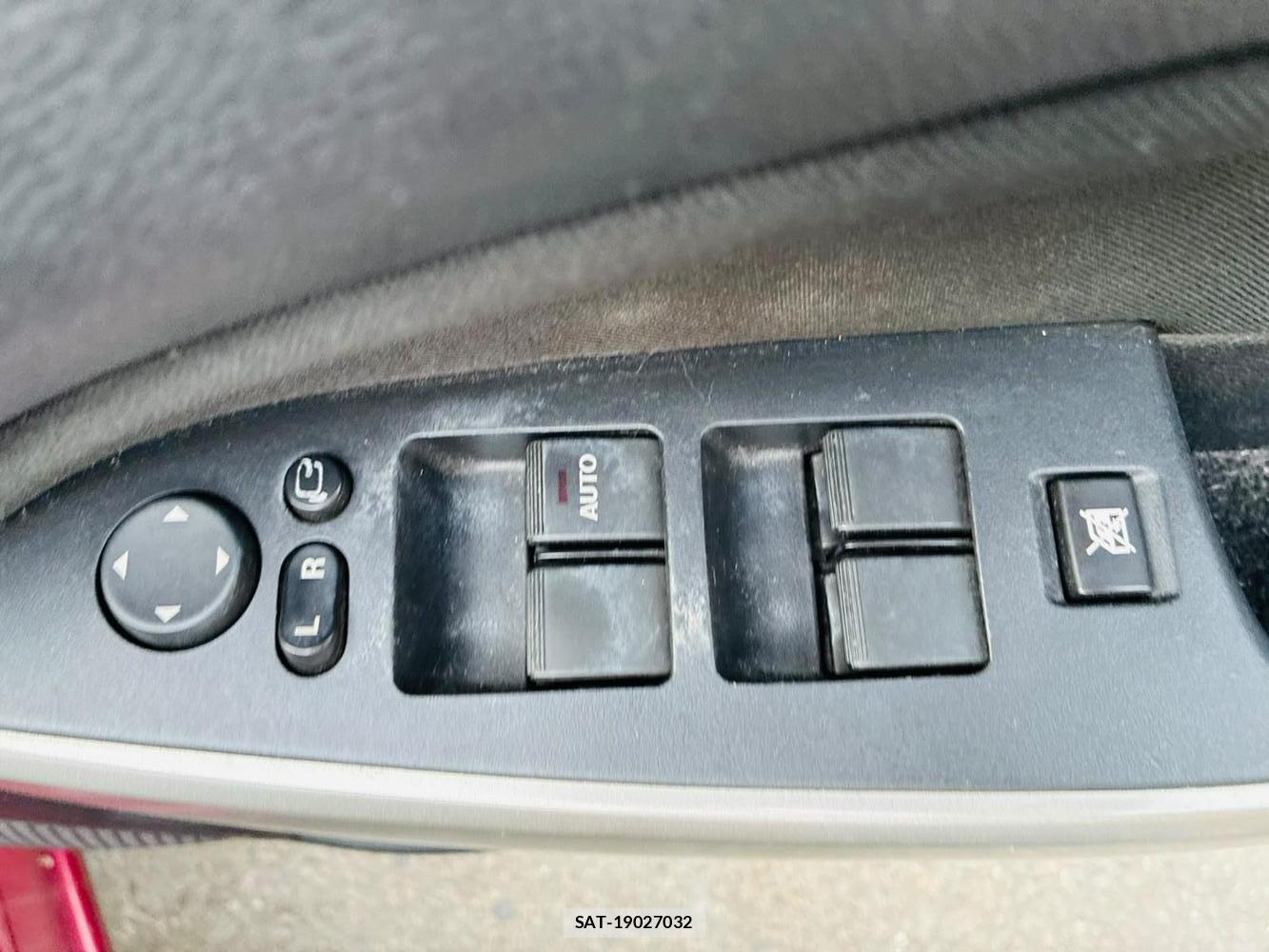 Mazda DEMIO 2013-05 7741749-21