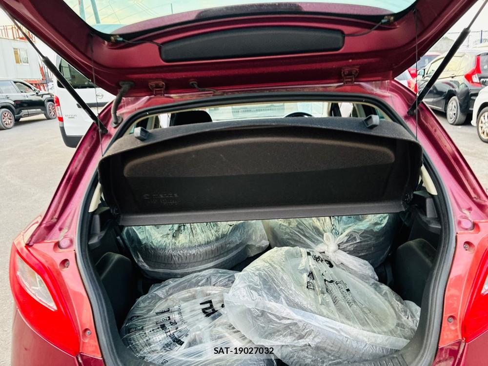 Mazda DEMIO 2013-05 7741749-25