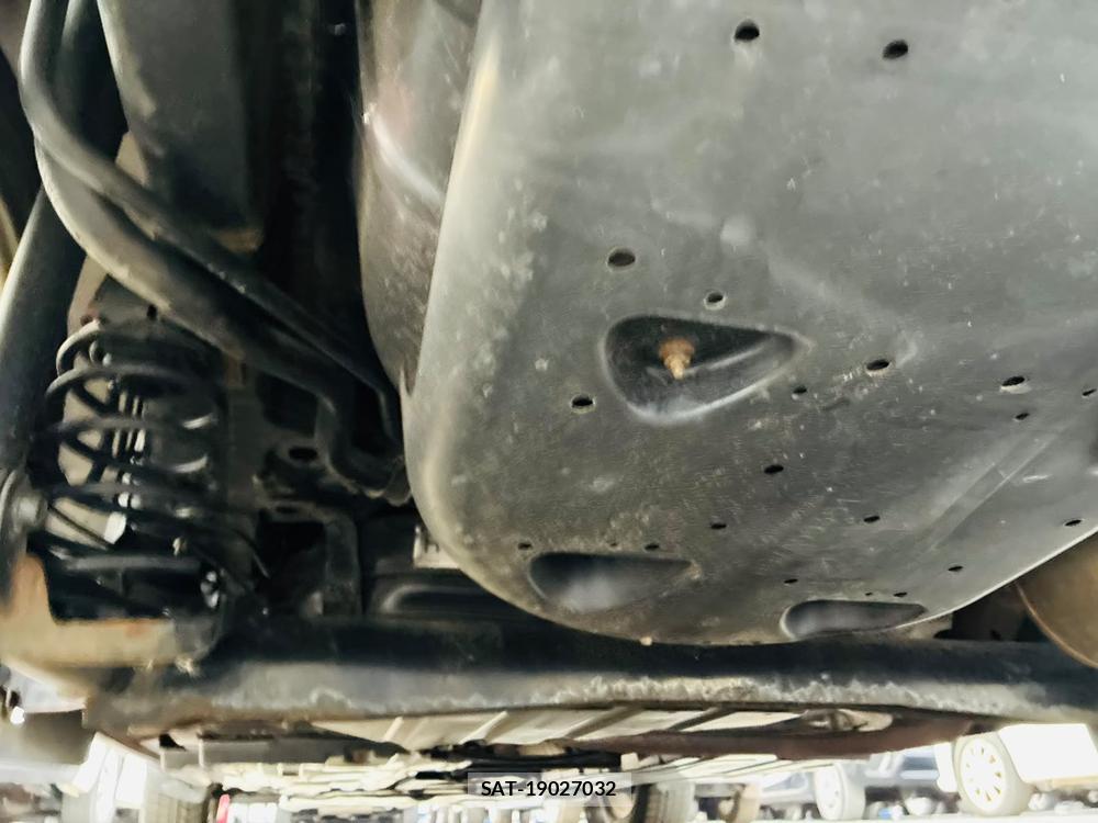 Mazda DEMIO 2013-05 7741749-35