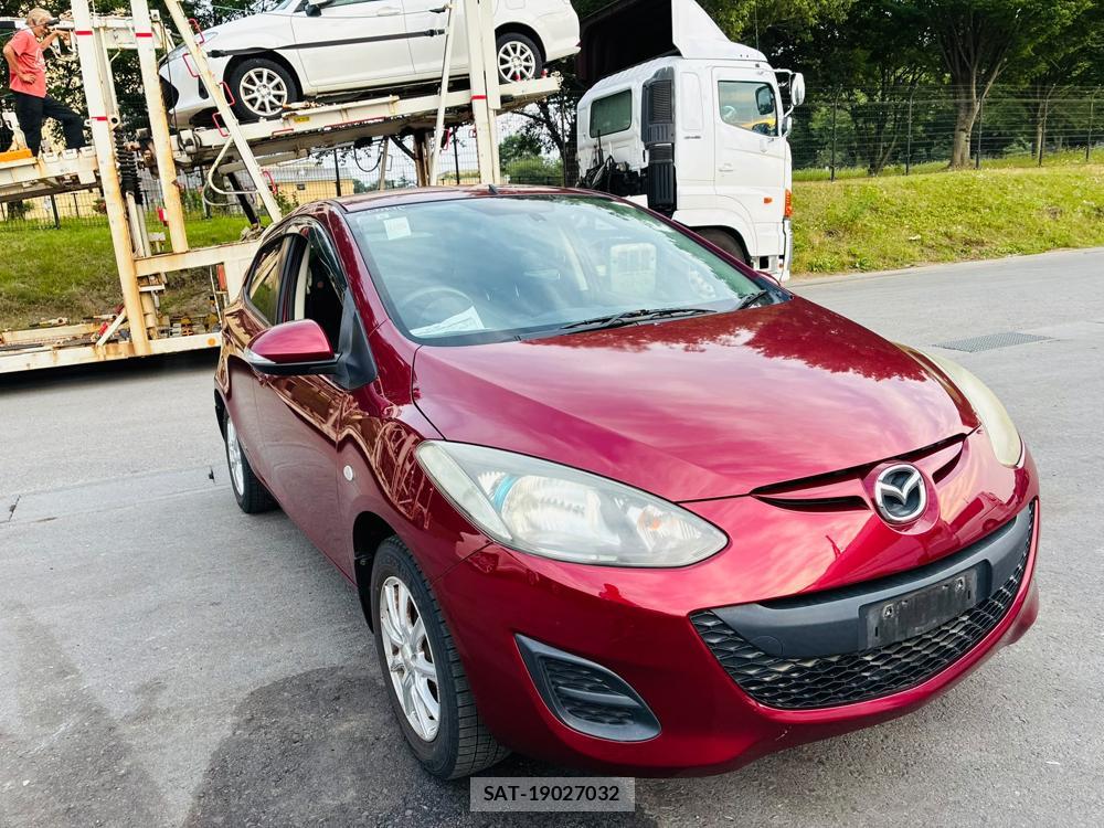 Mazda DEMIO 2013-05 7741749-6