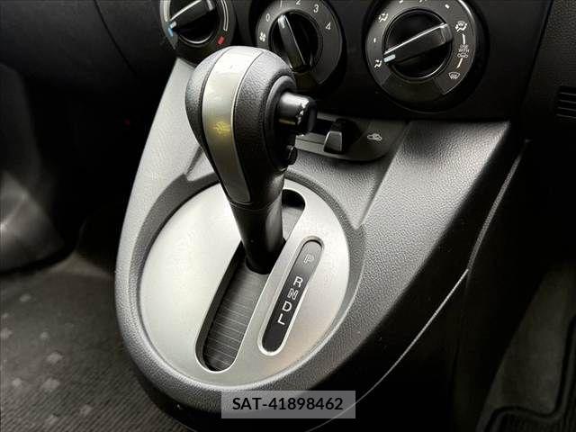 Mazda DEMIO 2012-07 8035305-26
