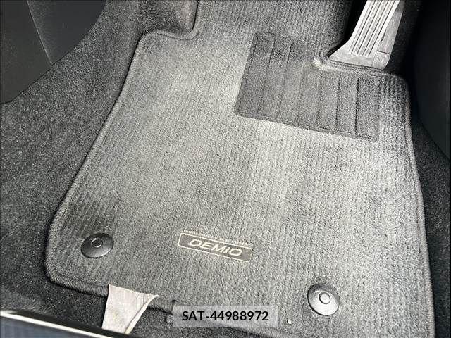 Mazda DEMIO 2015-06 8035301-27