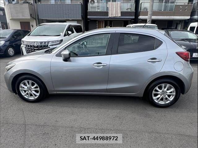 Mazda DEMIO 2015-06 8035301-6