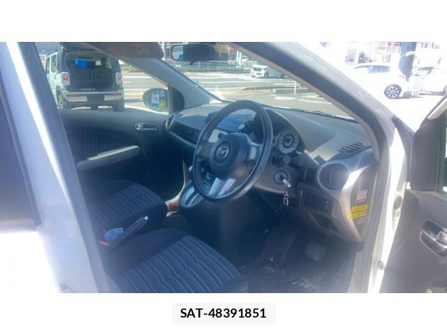 Mazda DEMIO 2009-10 8035304-9