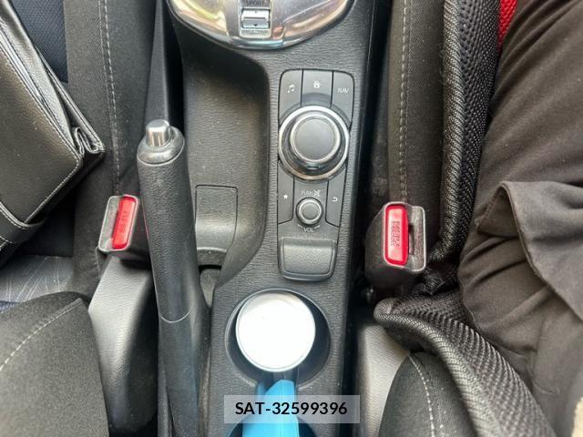 Mazda DEMIO 2015-08 8035298-11