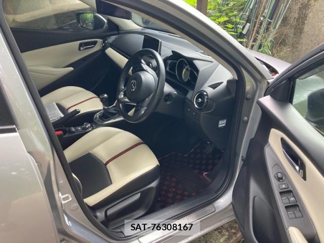 Mazda DEMIO 2015-02 8035307-8