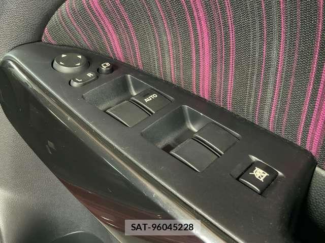 Mazda DEMIO 2014-03 8073604-14