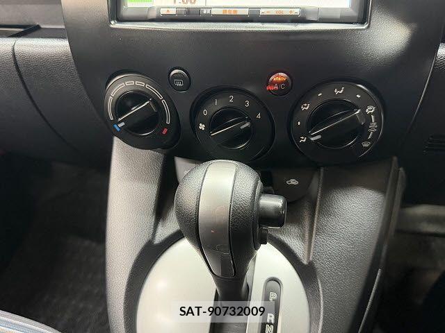 Mazda DEMIO 2010-05 8073606-11