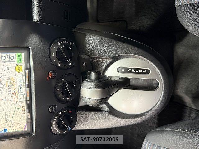 Mazda DEMIO 2010-05 8073606-12