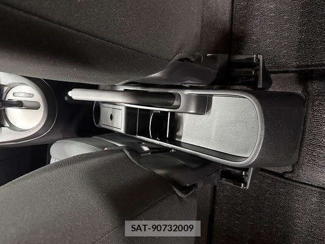 Mazda DEMIO 2010-05 8073606-14