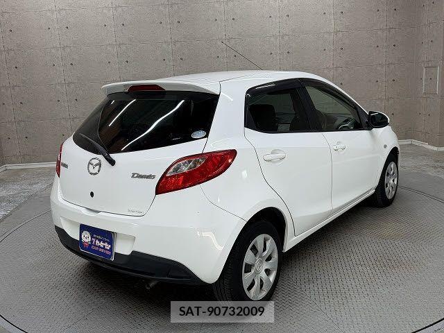 Mazda DEMIO 2010-05 8073606-3